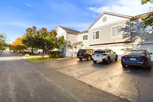 53 Braxton Ln, Aurora, IL 60504 - Photo 1