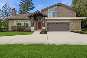 75 Regent Dr, Oak Brook, IL 60523 - Photo 1