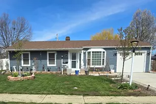 714 Russet Ln, Streamwood, IL 60107 - Photo 1