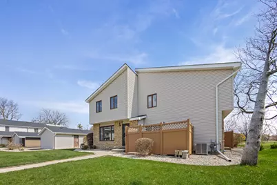 231 E Woodlawn Road, New Lenox, IL 60451 - Photo 1