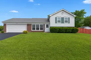 1865 Victor Ln, Hanover Park, IL 60133 - Photo 1