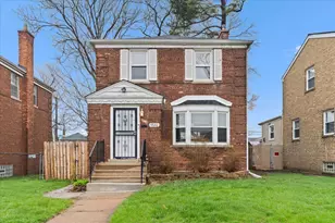 9542 S Campbell Ave, Evergreen Park, IL 60805 - Photo 1