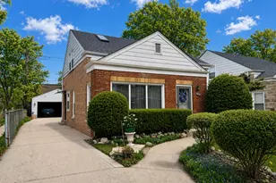 9153 Laramie Ave, Skokie, IL 60077 - Photo 1