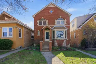 5325 N Meade Ave, Chicago, IL 60630 - Photo 1
