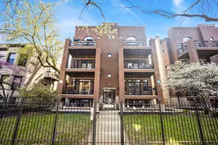 4543 N Malden St, Chicago, IL 60640 - Photo 1