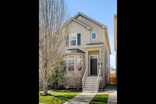 3644 N Avondale Ave, Chicago, IL 60618 - Photo 1