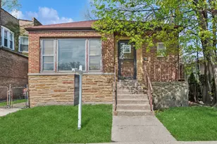 2636 W Pratt Blvd, Chicago, IL 60645 - Photo 1