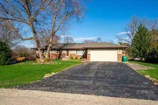 6262 Ral Mar Rd, Rockford, IL 61109 - Photo 1