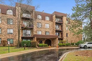 2005 Valencia Dr, Northbrook, IL 60062 - Photo 1