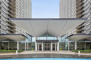 3550 N Lake Shore Dr, Chicago, IL 60657 - Photo 1