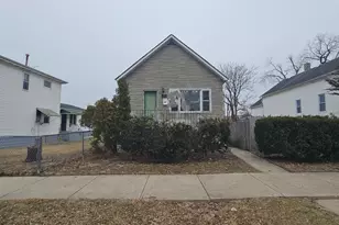 422 Garfield Ave, Calumet City, IL 60409 - Photo 1