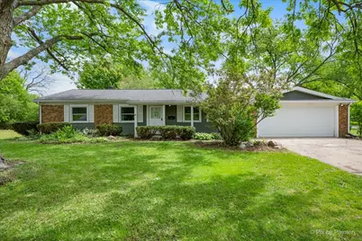 401 Hill Avenue, North Aurora, IL 60542 - Photo 1
