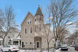3058 N Hoyne Ave, Chicago, IL 60618 - Photo 1