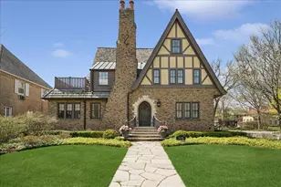 2448 Lincolnwood Dr, Evanston, IL 60201 - Photo 1