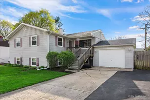 6054 Hampton Dr, Carpentersville, IL 60110 - Photo 1