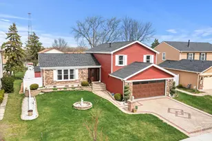 176 Appleby Dr, Glendale Heights, IL 60139 - Photo 1