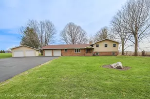 1S069 Green Rd, Elburn, IL 60119 - Photo 1