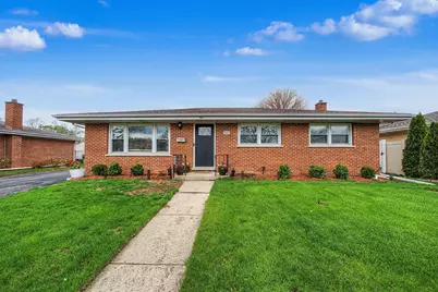 581 Welter Drive, Wood Dale, IL 60191 - Photo 1