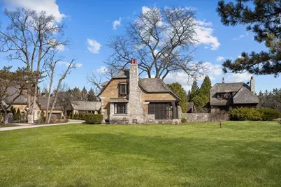 561 Hathaway Circle, Lake Forest, IL 60045 - Photo 1