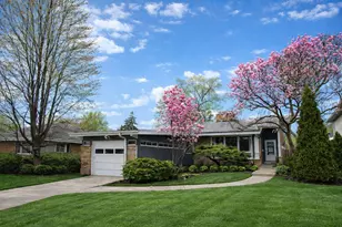 2038 Highland Ave, Wilmette, IL 60091 - Photo 1