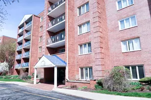 6526 W Irving Park Rd, Chicago, IL 60634 - Photo 1
