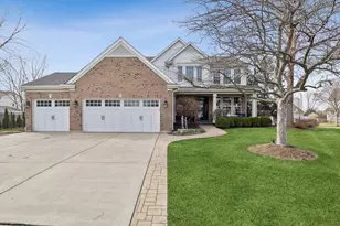 1 McKenzie Ct, Lake in the Hills, IL 60156 - Photo 1