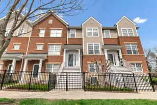 320 W Wood St, Palatine, IL 60067 - Photo 1