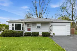 913 Southgate Rd, New Lenox, IL 60451 - Photo 1