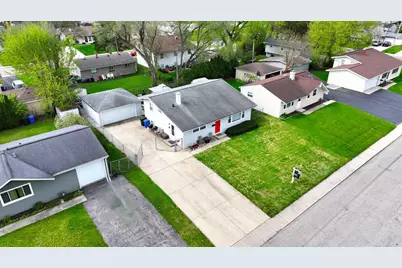 117 Cordova Road, Carpentersville, IL 60110 - Photo 1