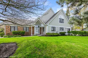 820 Braeman Ct, Libertyville, IL 60048 - Photo 1