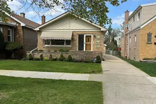 5636 W Sunnyside Ave, Chicago, IL 60630 - Photo 1