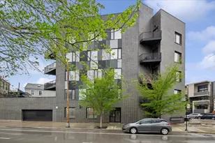 550 N Ogden Ave, Chicago, IL 60642 - Photo 1