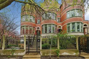 1401 S Indiana Ave, Chicago, IL 60605 - Photo 1
