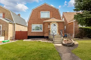 5255 S Menard Ave, Chicago, IL 60638 - Photo 1