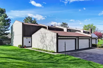 7 Nacona Lane, Indian Head Park, IL 60525 - Photo 1