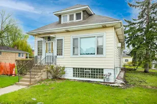 2301 N 74th Ct, Elmwood Park, IL 60707 - Photo 1