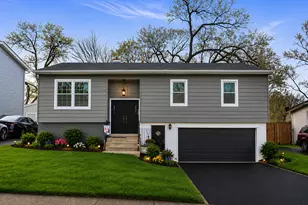 1364 Leslie Ln, Glendale Heights, IL 60139 - Photo 1