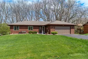 6658 Nestlewood Dr, Roscoe, IL 61073 - Photo 1