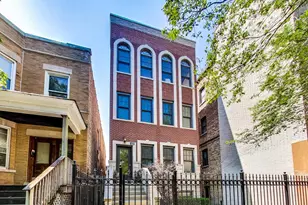 4216 N Ashland Ave, Chicago, IL 60613 - Photo 1