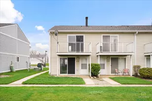 512 Meadow Green Ln, Round Lake Beach, IL 60073 - Photo 1