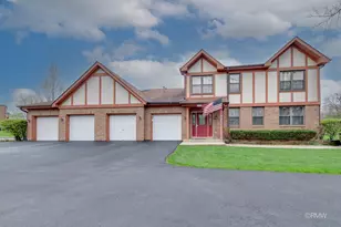 223 Glen Ridge Ln, Bloomingdale, IL 60108 - Photo 1