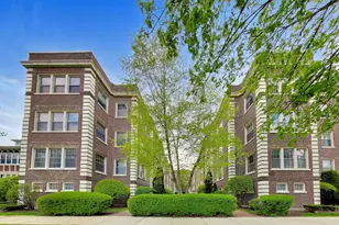 443 N Lombard Ave, Oak Park, IL 60302 - Photo 1