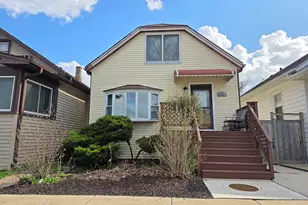 5411 W Warwick Ave, Chicago, IL 60641 - Photo 1
