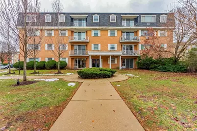 415 Wesley Avenue #24, Oak Park, IL 60302 - Photo 1