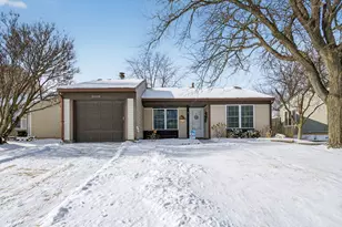20618 S Driftwood Dr, Frankfort, IL 60423 - Photo 1