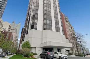 990 N Lake Shore Dr, Chicago, IL 60611 - Photo 1