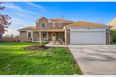 1425 Iris Avenue, Carol Stream, IL 60188 - Photo 1