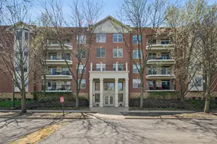 3125 Town Square Dr, Rolling Meadows, IL 60008 - Photo 1