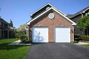 150 E Lake Ridge Dr, Glendale Heights, IL 60139 - Photo 1