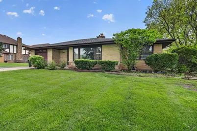 3925 Downers Drive, Downers Grove, IL 60515 - Photo 1